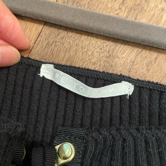 Are You Am I Niya Top Black - Picture 3 of 6